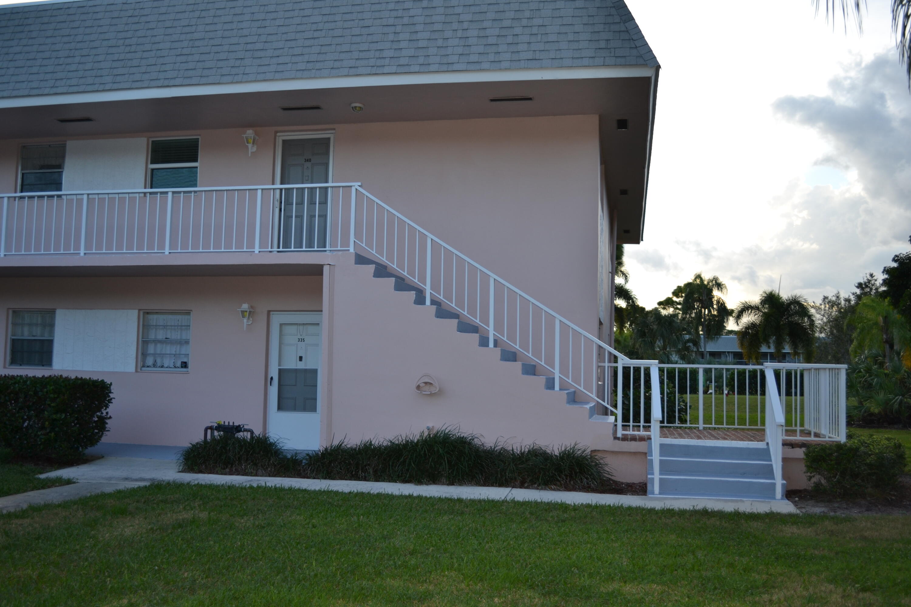 Jupiter Condo: 18081 Southeast Country Club Drive
