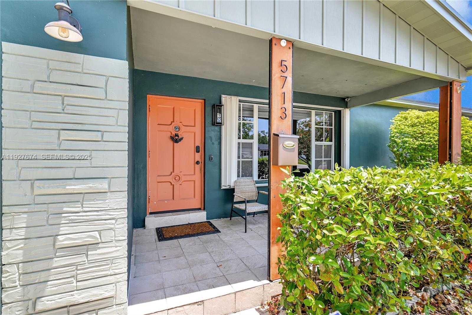 Hollywood Condo: 5713 Jefferson Street