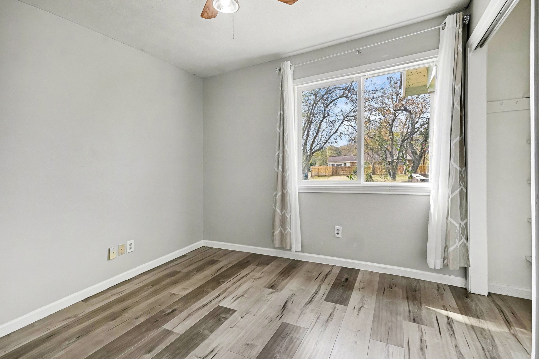 League City Condo: 1627 Texas Avenue