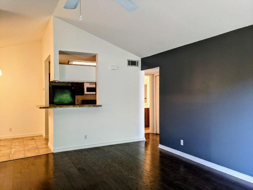Austin Condo: 1601 Faro Drive