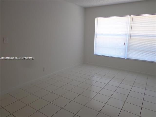 Lauderdale Lakes Condo: 2530 Northwest 39th Way