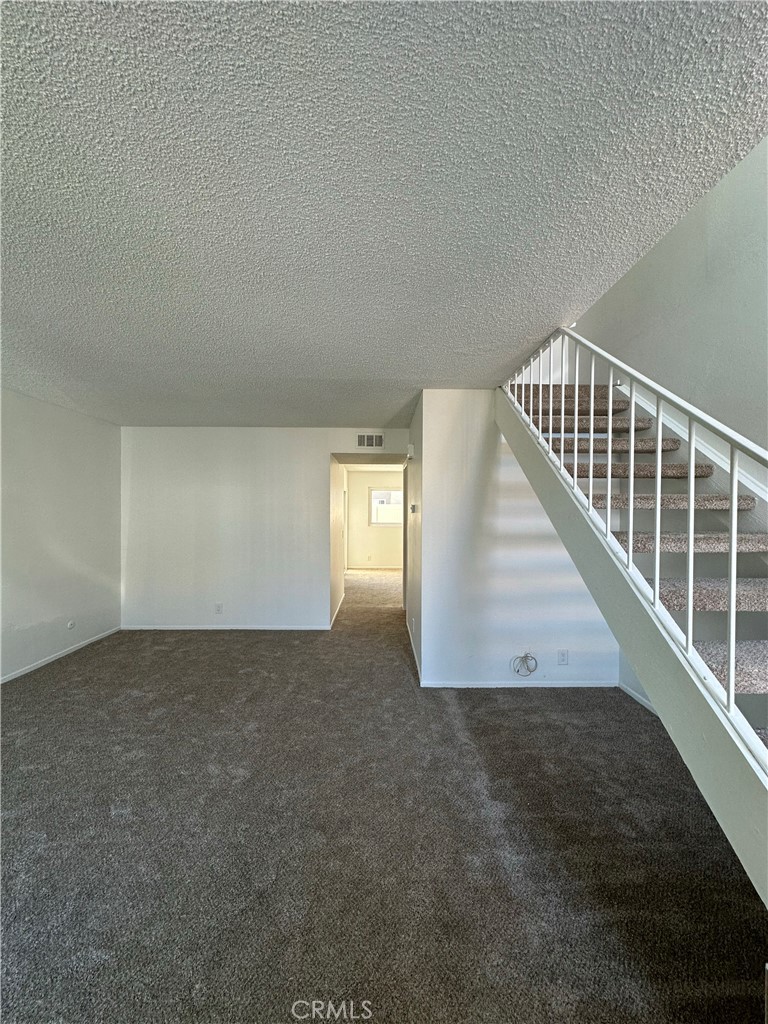 Irvine Condo: 34 Elksford Avenue