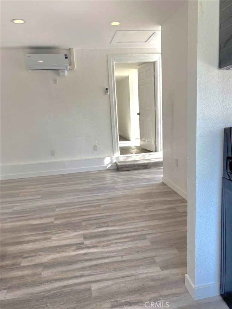 Arleta Condo: 8854 Dorrington Avenue