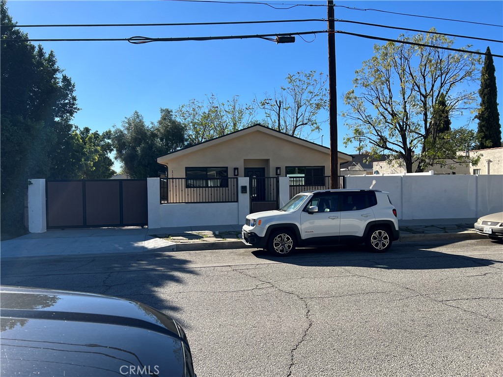 San Fernando Condo: 11251 Kewen Avenue