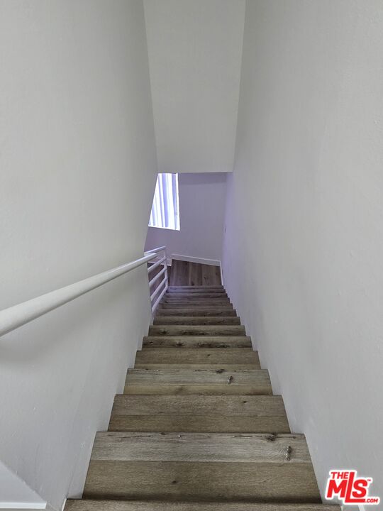 Los Angeles Condo: 1811 Malcolm Avenue