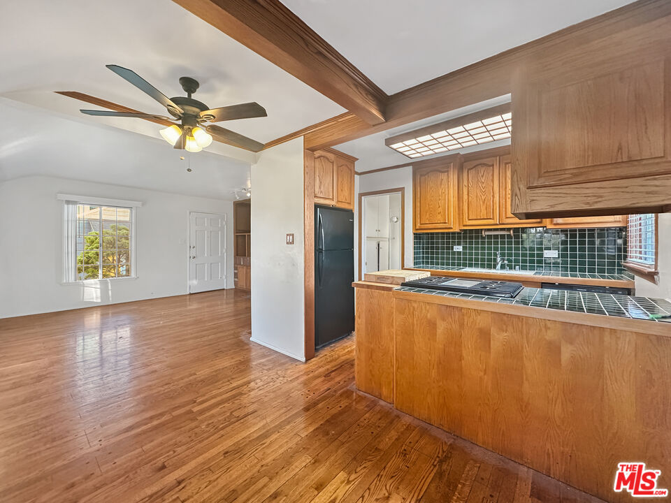 Los Angeles Condo: 5962 West 85th Place