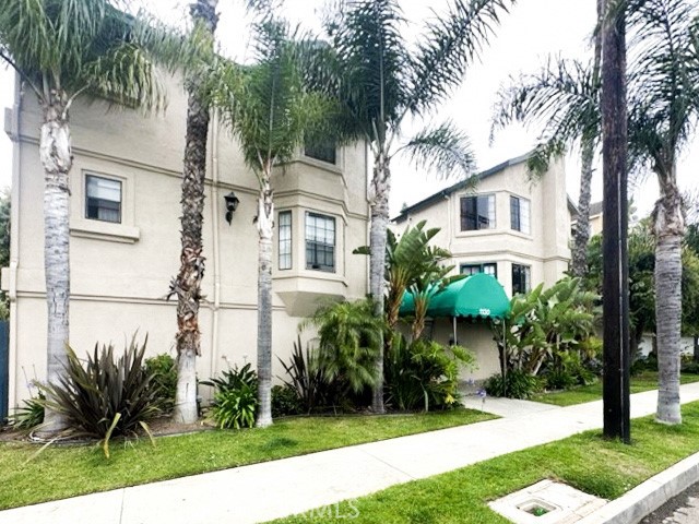 Long Beach Condo: 1130 Newport Avenue