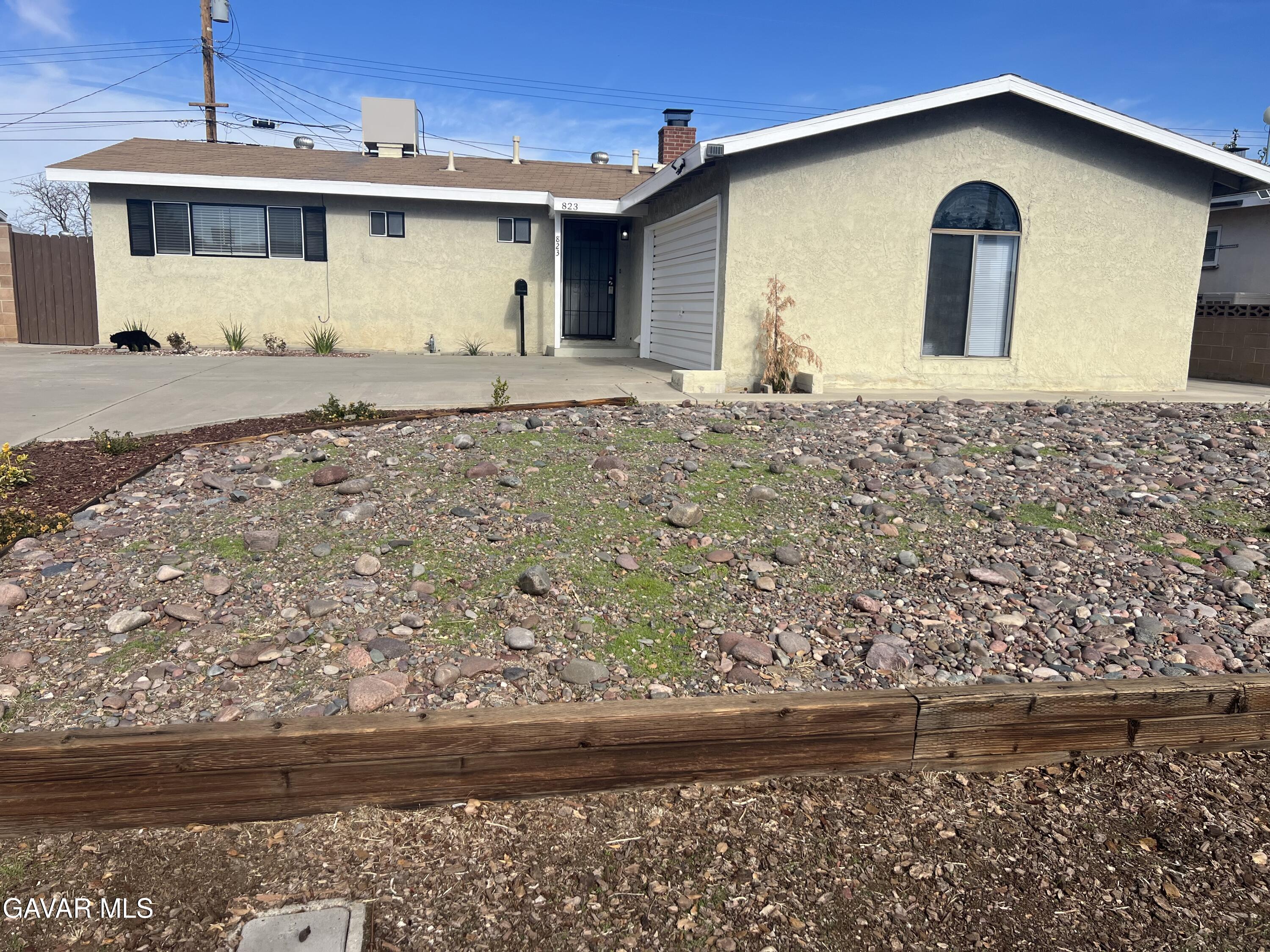 Lancaster Condo: 823 West Ave J14