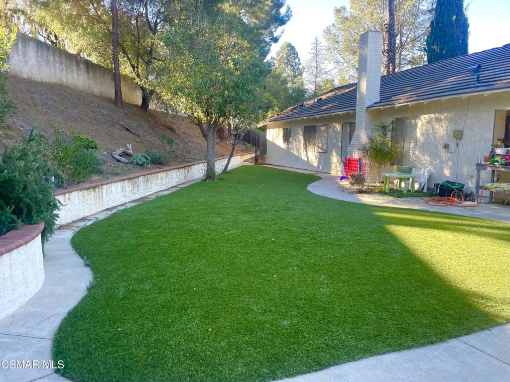 Newbury Park Condo: 2881 Lodgewood Street