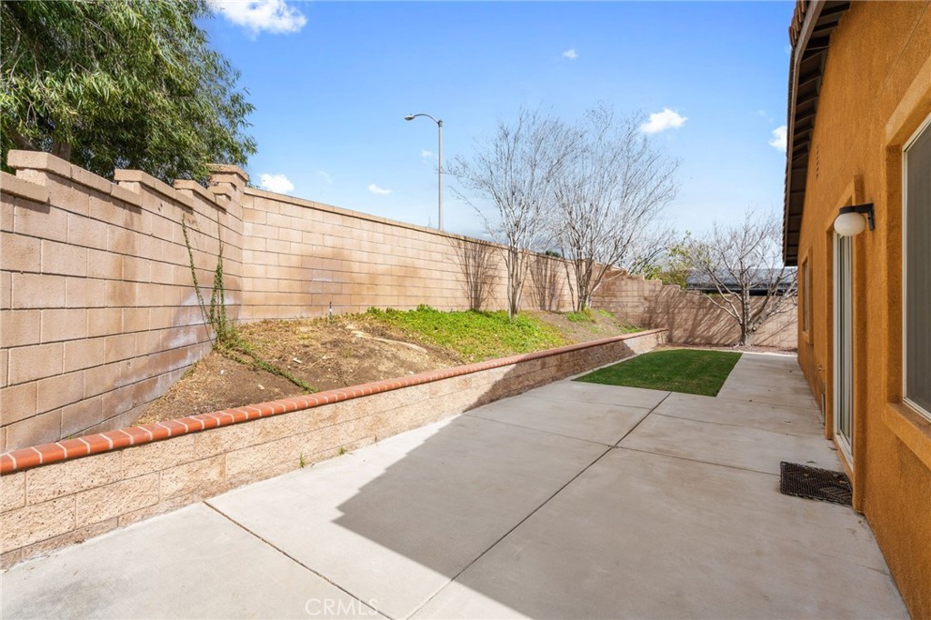 Fontana Condo: 15372 Wood Duck Street