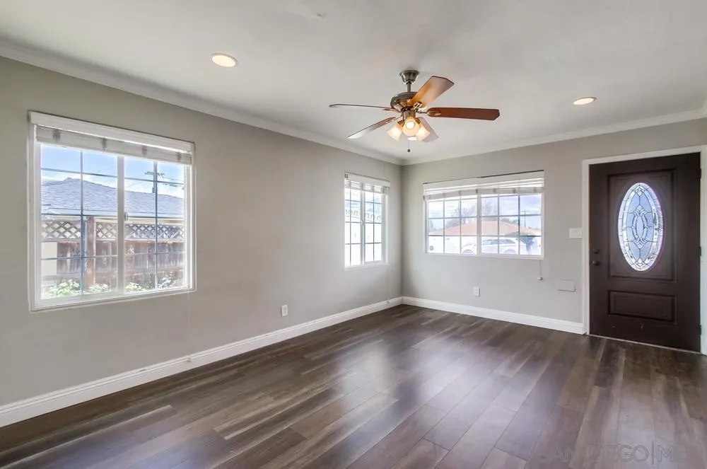 San Diego Condo: 6327 Newsome Drive