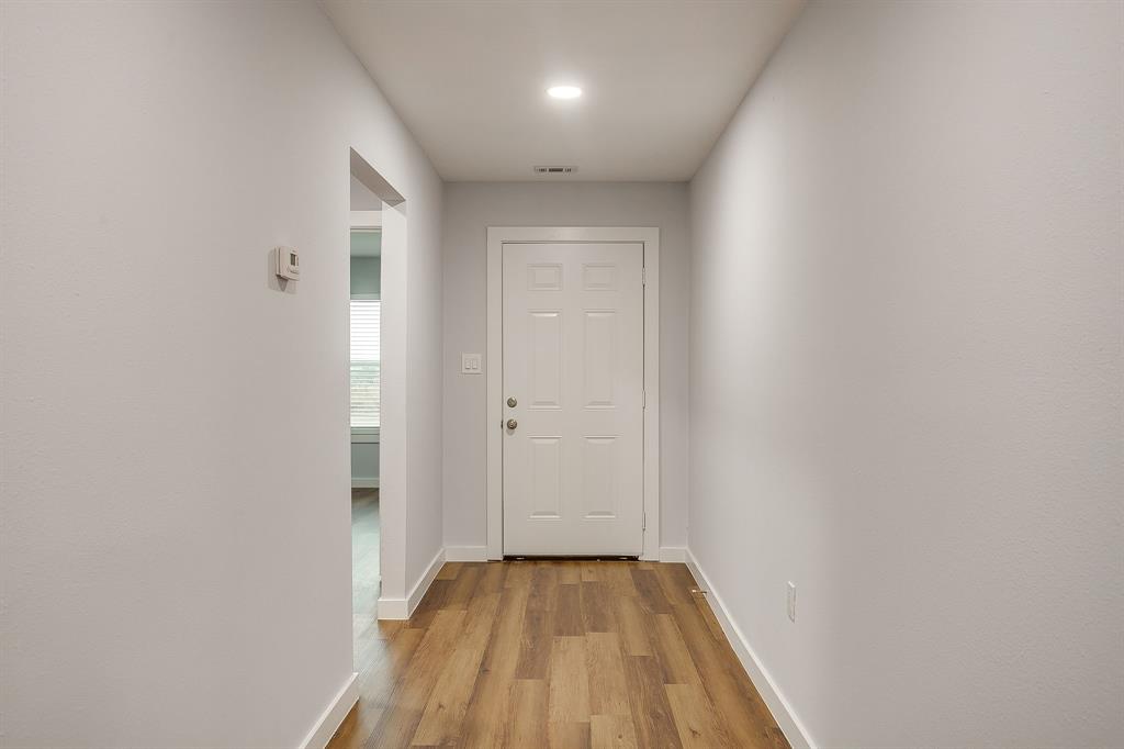 Walnut Springs Condo: 120 Kentucky Street