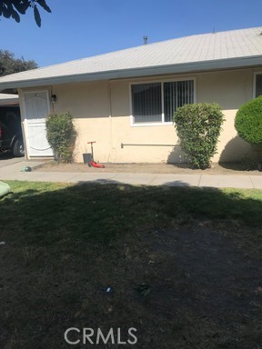 Fontana Condo: 16939 Reed Street