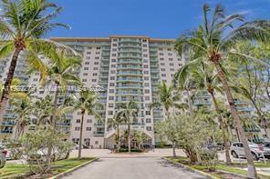 Sunny Isles Beach Condo: 19390 Collins Avenue