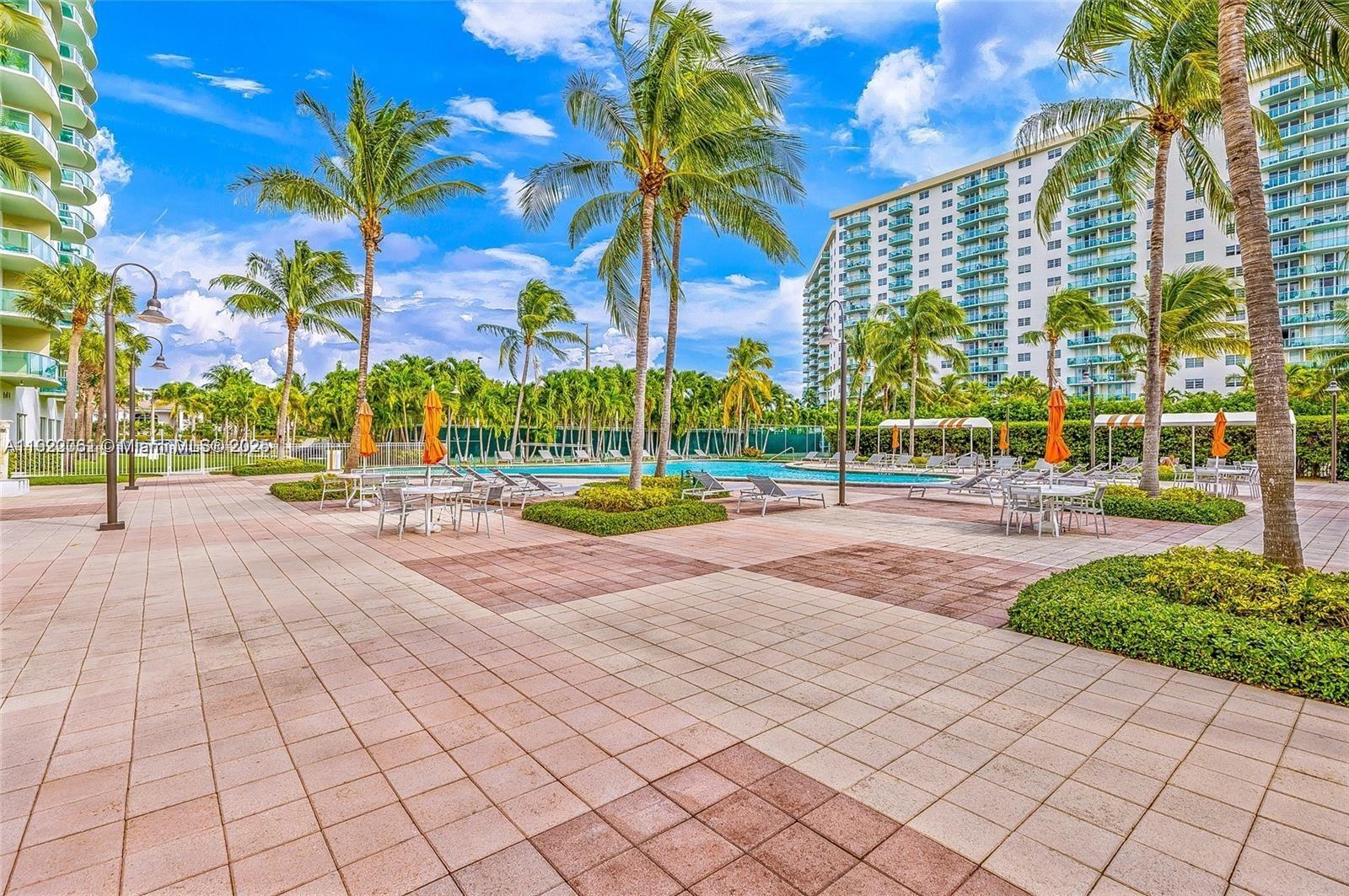 Sunny Isles Beach Condo: 19380 Collins Avenue