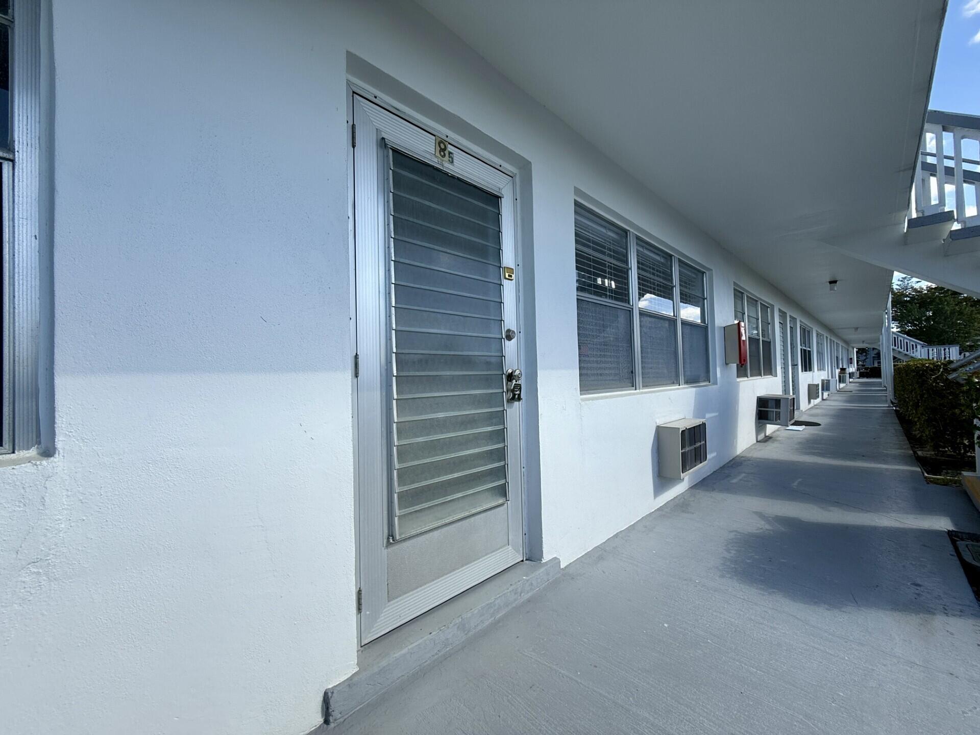 West Palm Beach Condo: 85 Berkshire D