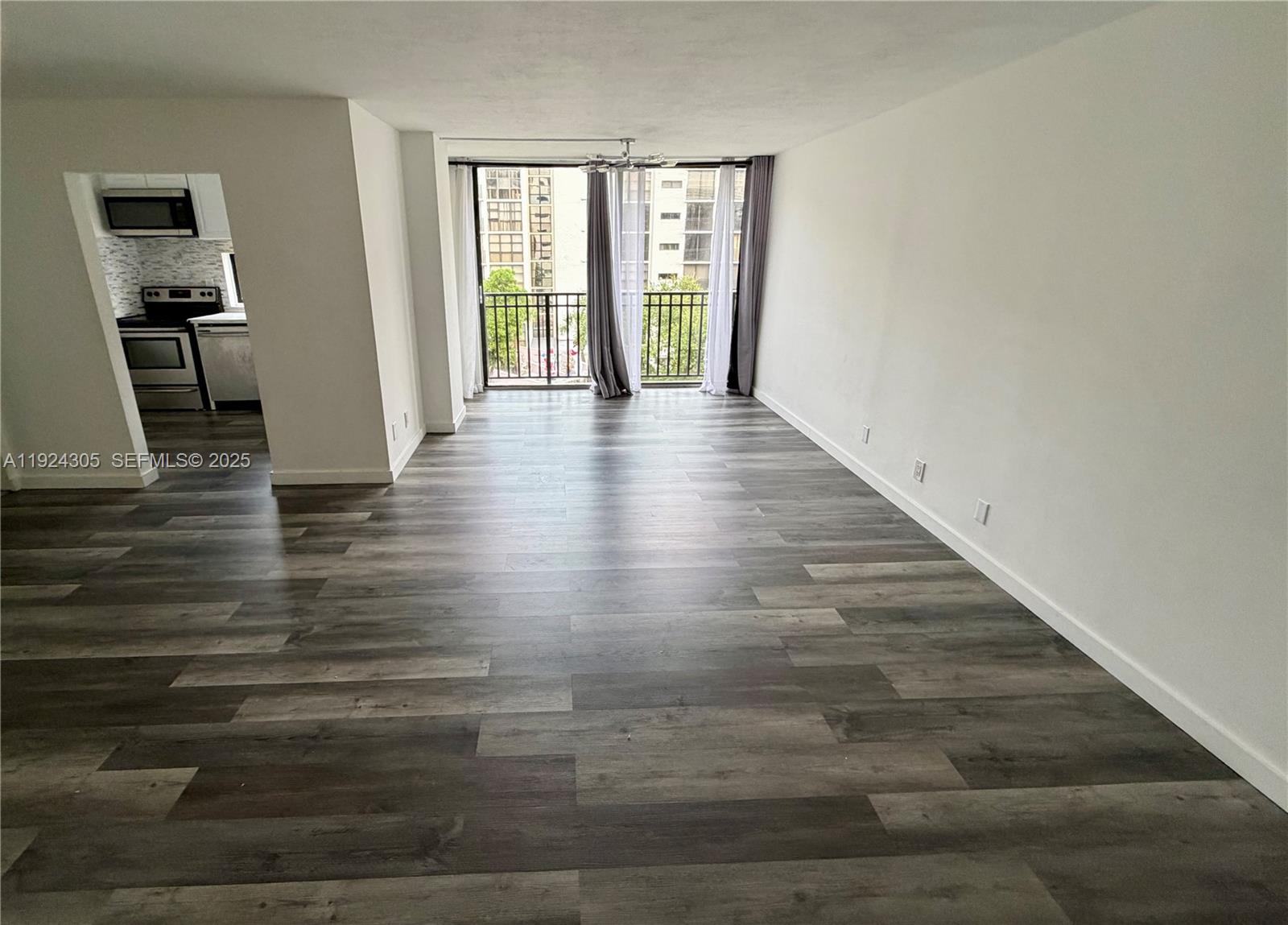 Sunny Isles Beach Condo: 16909 North Bay Road