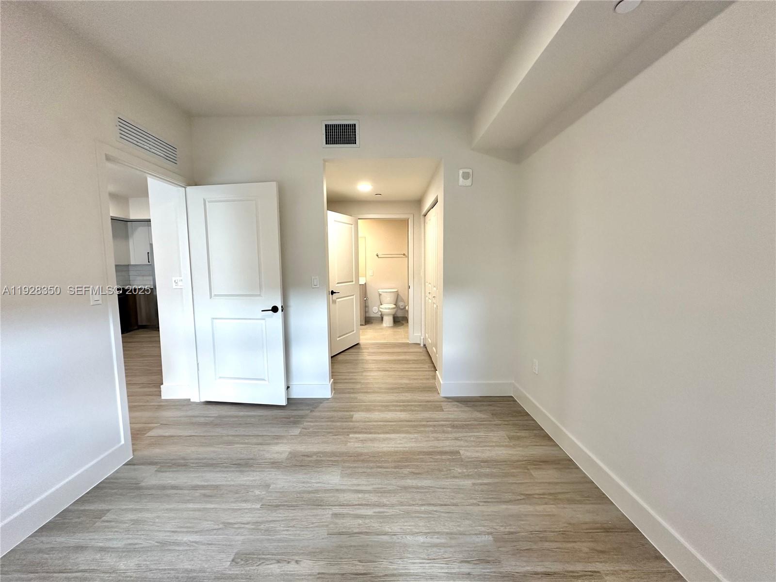 Miami Condo: 18412 Homestead Avenue