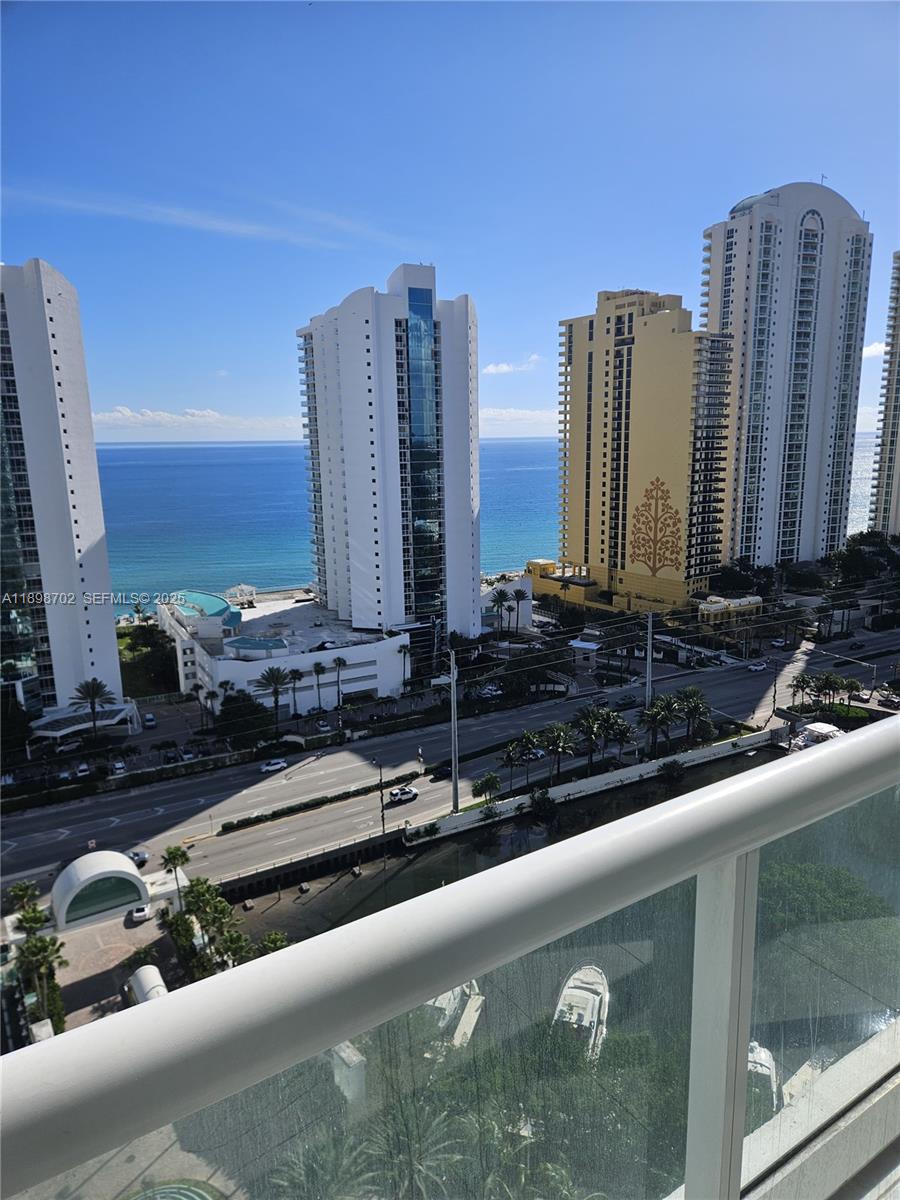 Sunny Isles Beach Condo: Sunny Isles Beach