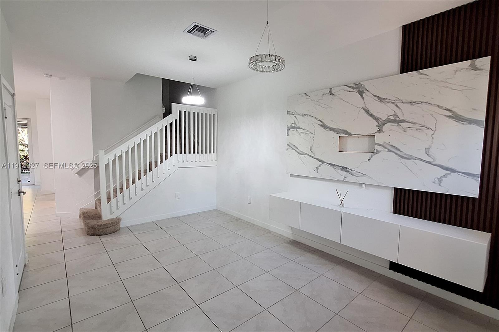 Miami Gardens Condo: 1325 Northwest 208th Street