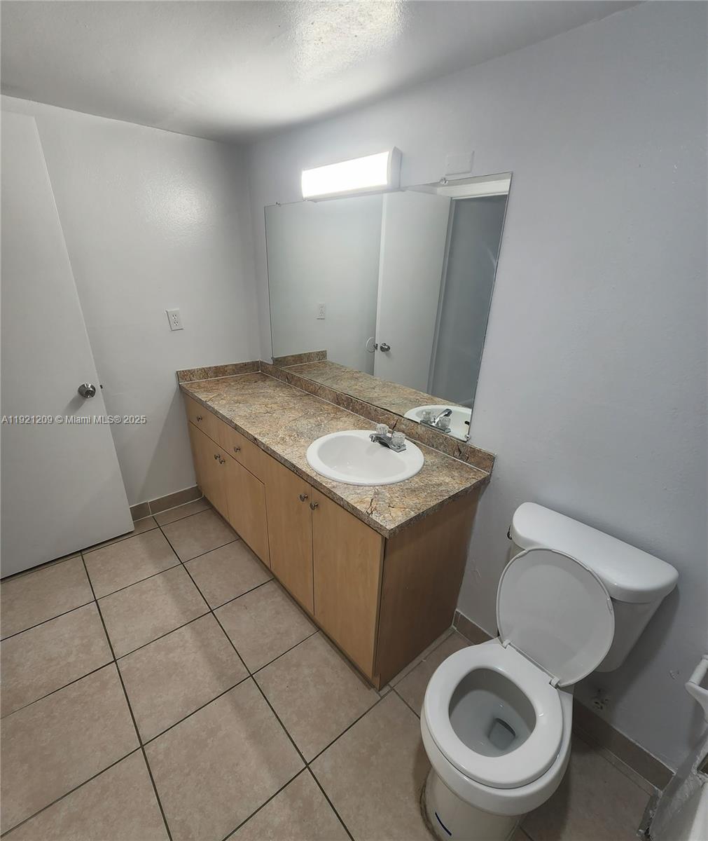 Cutler Bay Condo: 11020 Southwest 196th Street