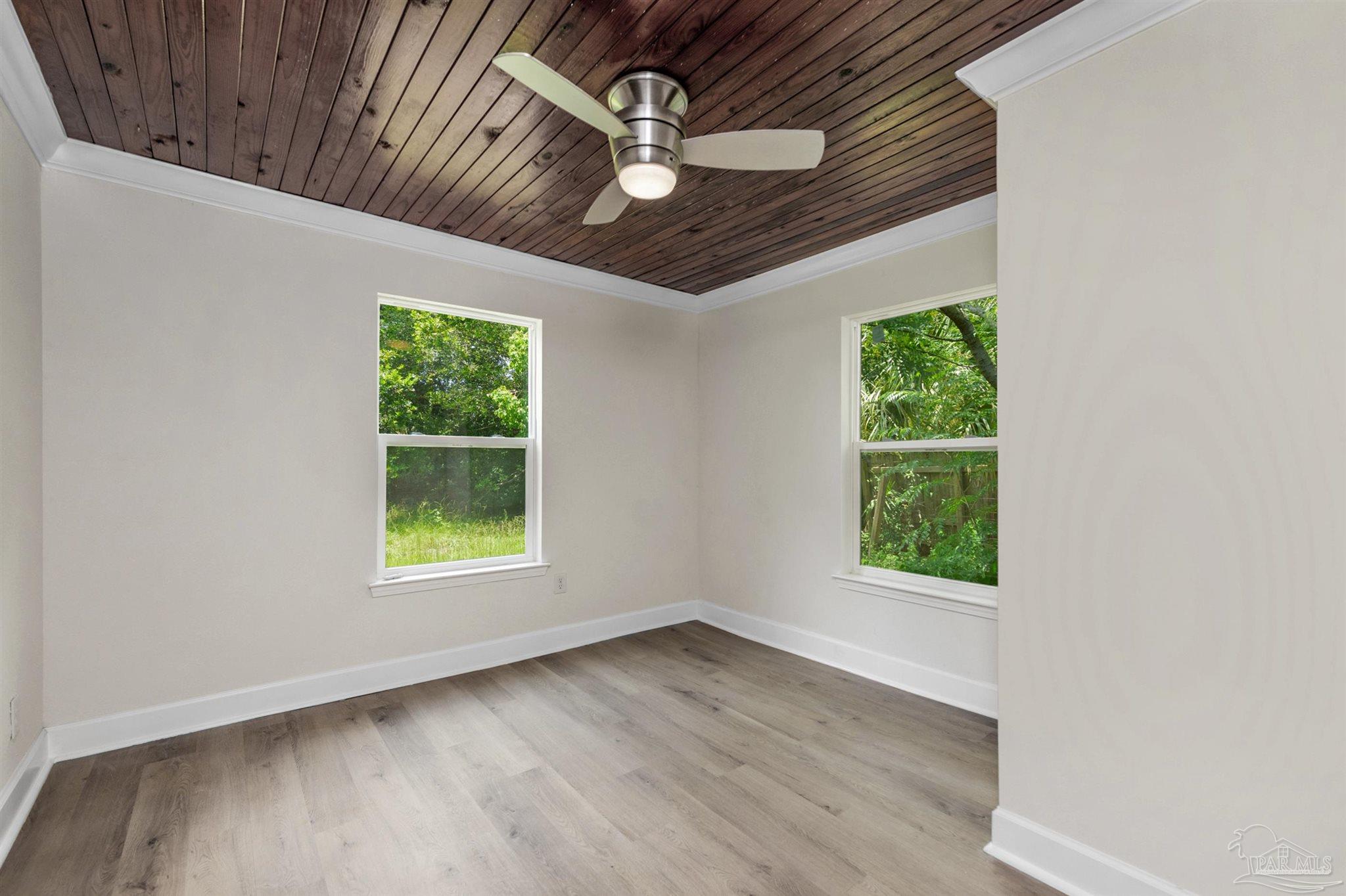 Pensacola Condo: 211 Broadmoor Lane