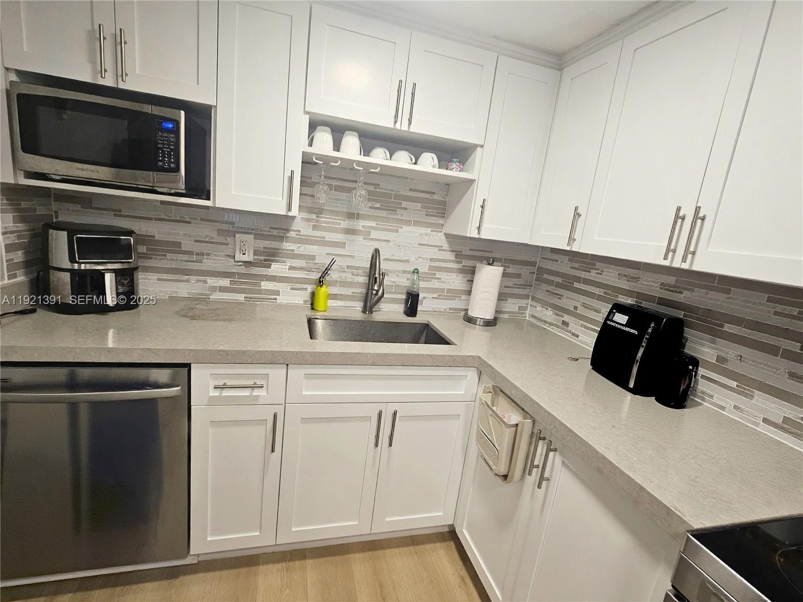 Miami Condo: 10700 Northwest 7th Street