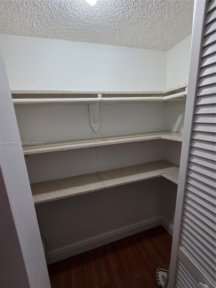 Coral Gables Condo: 29 Santillane Avenue