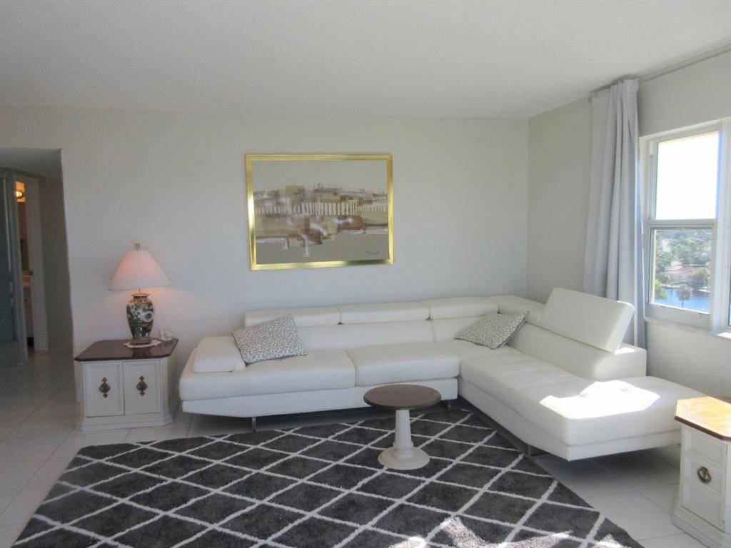 Pompano Beach Condo: 1200 Hibiscus Avenue