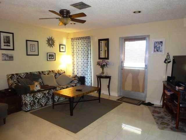 Pompano Beach Condo: 3202 Northeast 7th Place