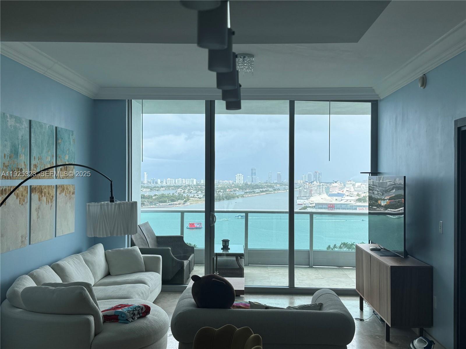 Miami Condo: 900 Biscayne Boulevard