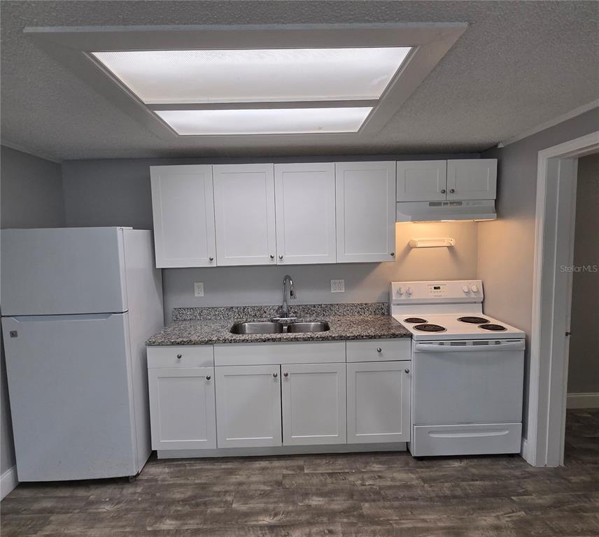 Plant City Condo: 1400 Strawberry Place