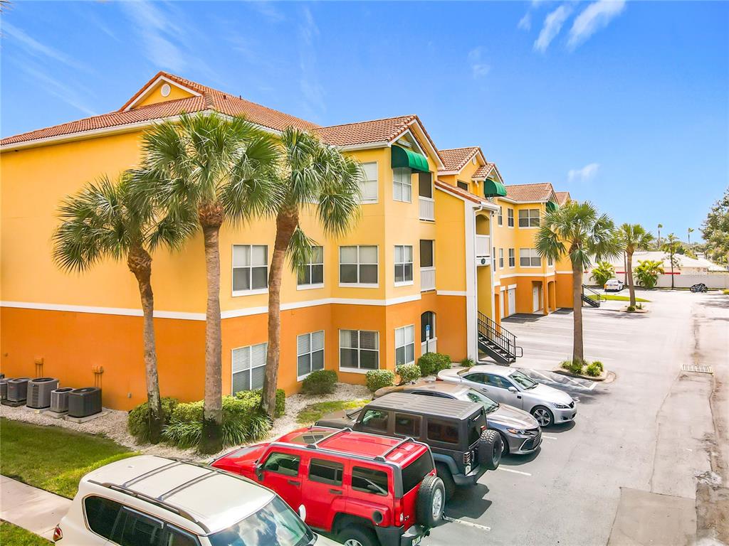 Seminole Condo: 10764 70th Avenue