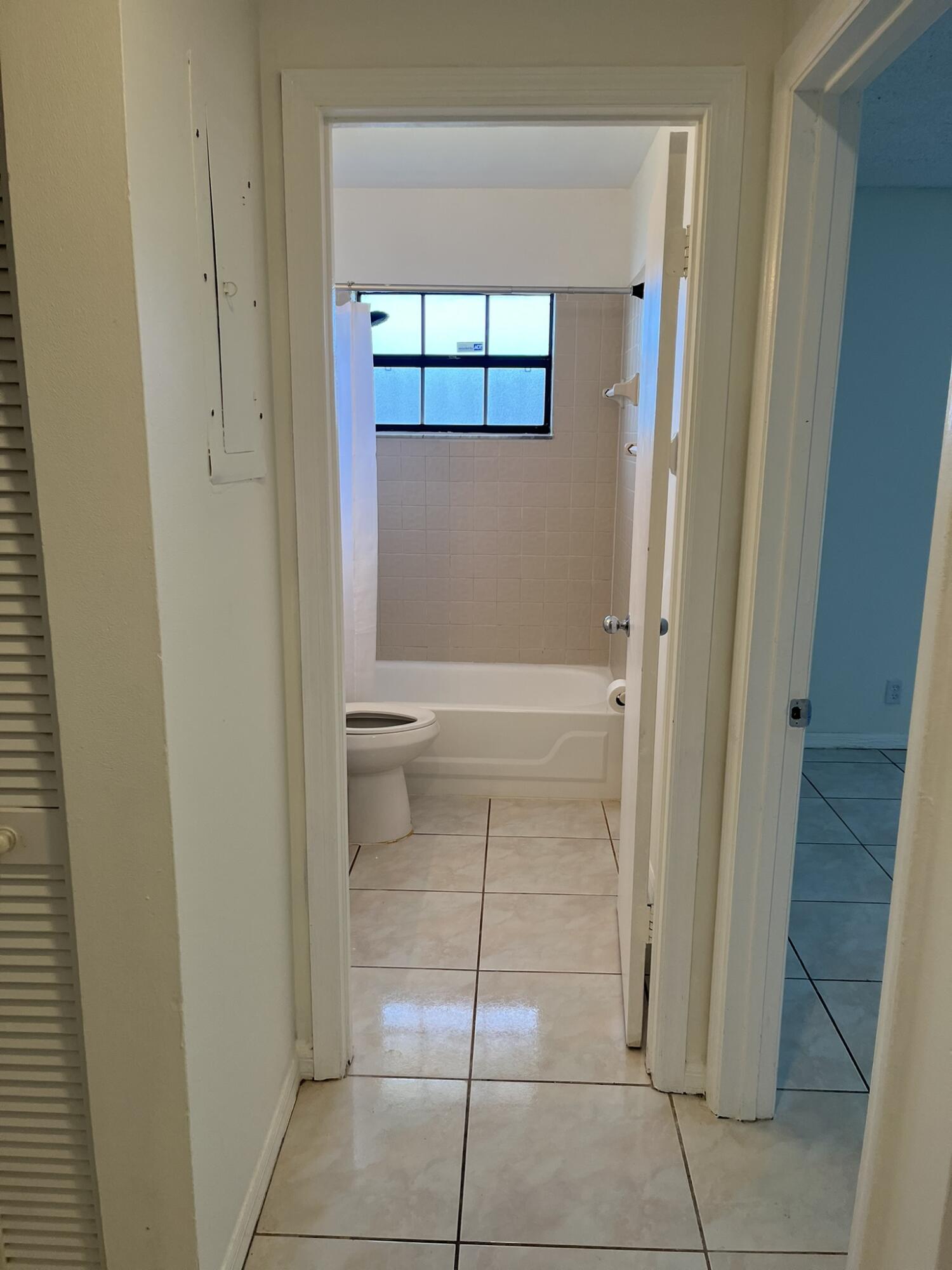 West Palm Beach Condo: 4423 Woodstock Drive