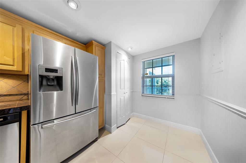 Pompano Beach Condo: 3520 Oaks Way