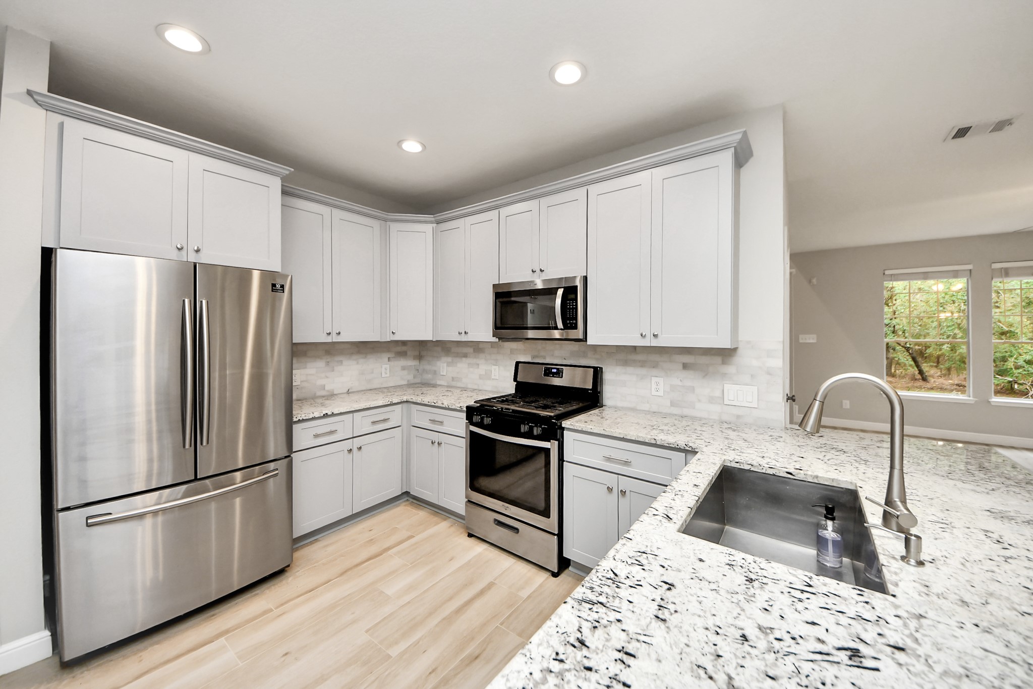 The Woodlands Condo: 66 Scarlet Woods Court