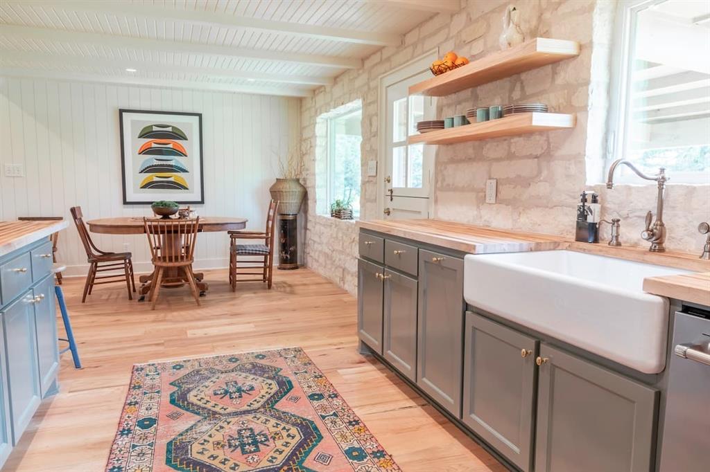 Denison Condo: 920 Cleve Cole Road