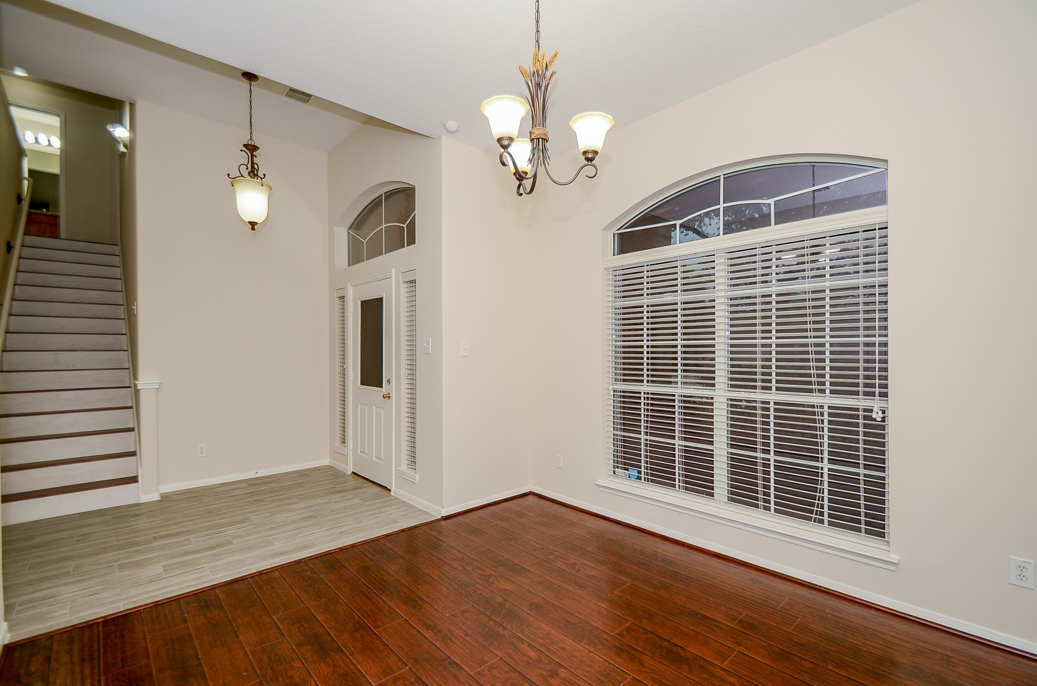 Katy Condo: 5910 Llano Creek Drive