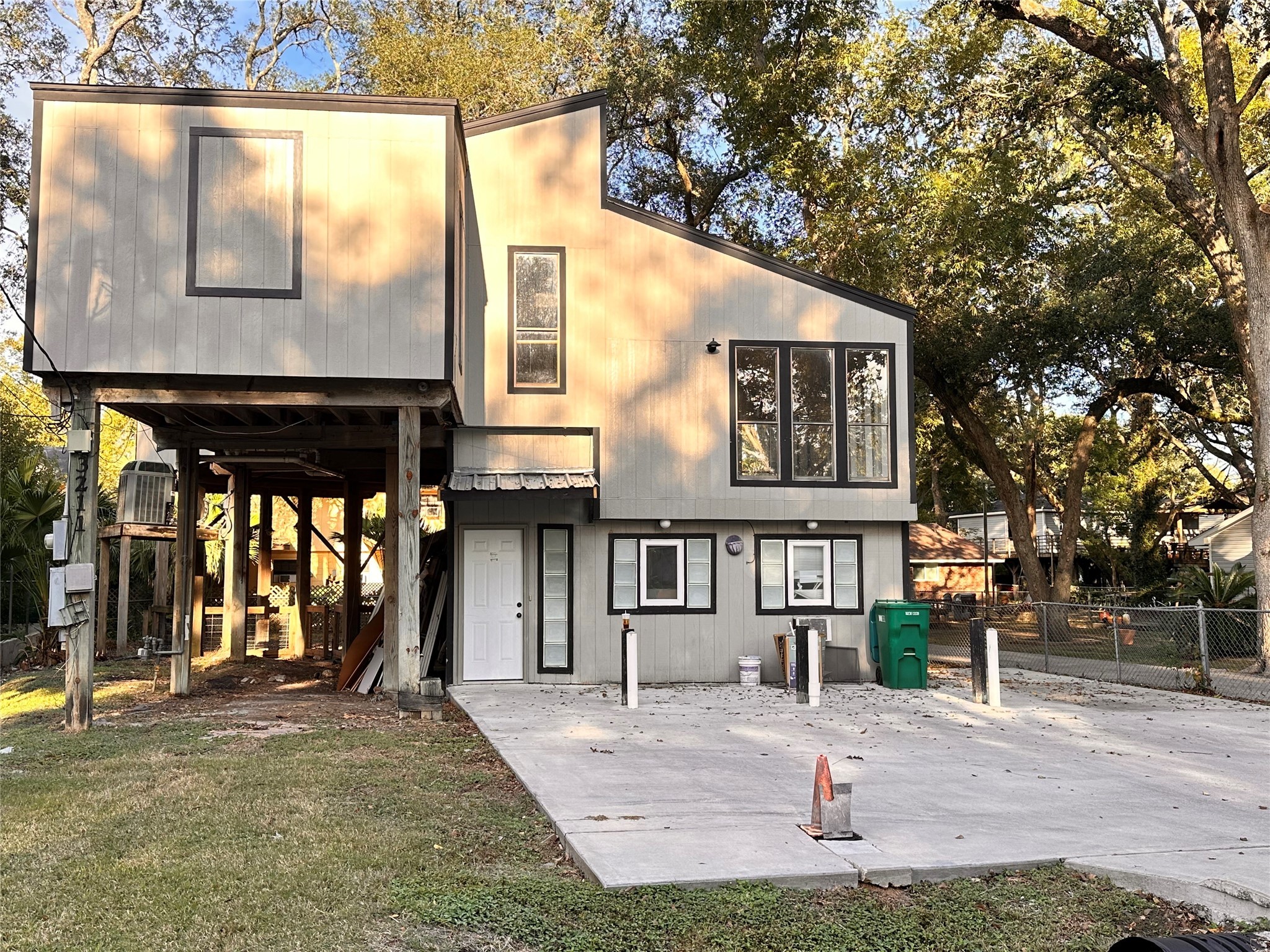 Bacliff Condo: 3211 Keller Street