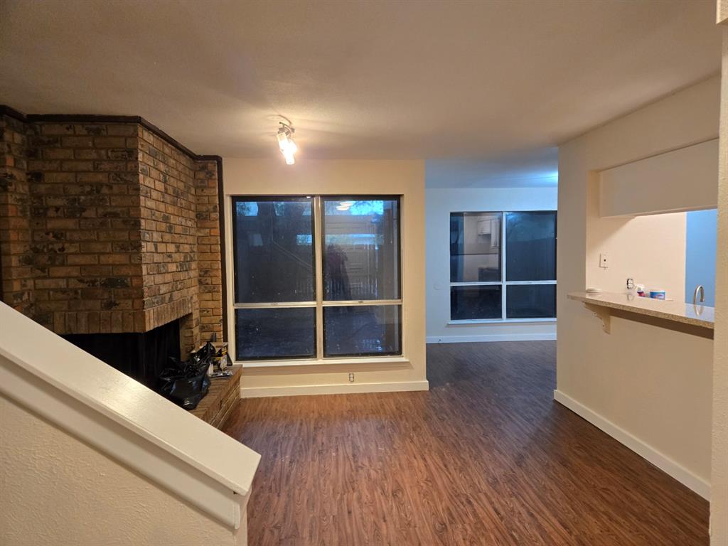 Arlington Condo: 2015 Warnford Place