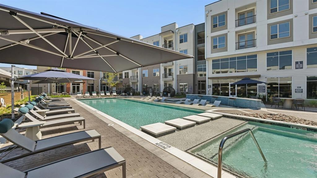 Richardson Condo: 1735 North Greenville Avenue