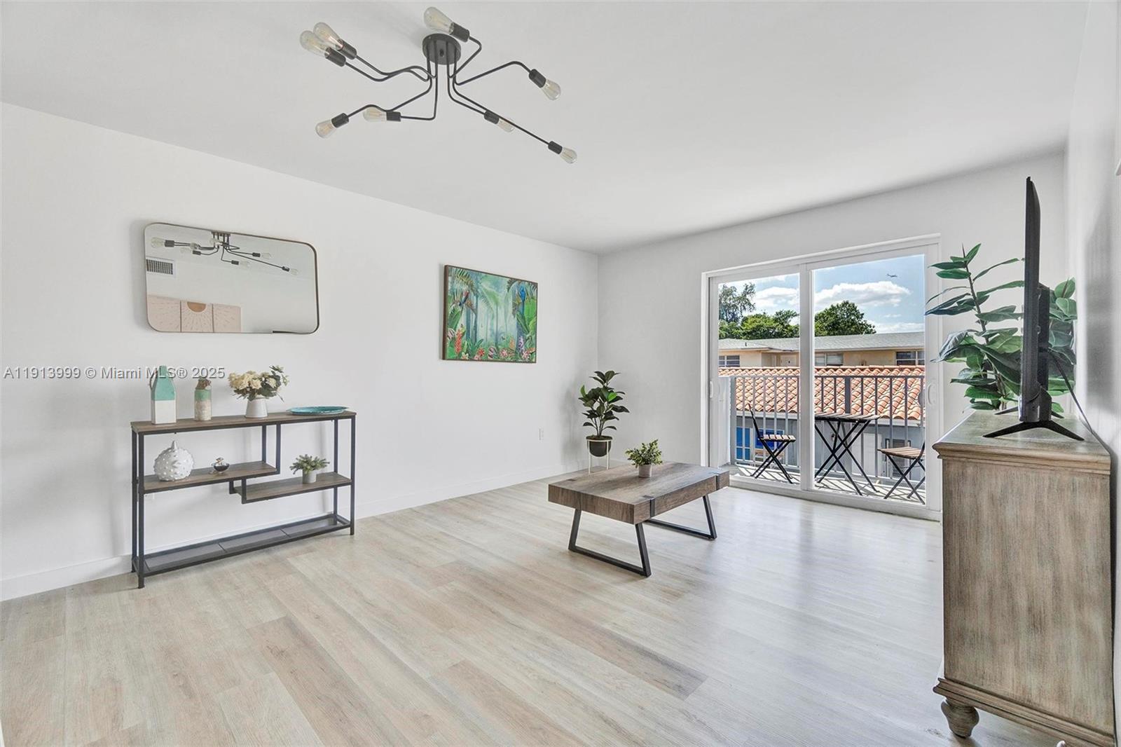 Miami Condo: 620 Southwest 10th Street