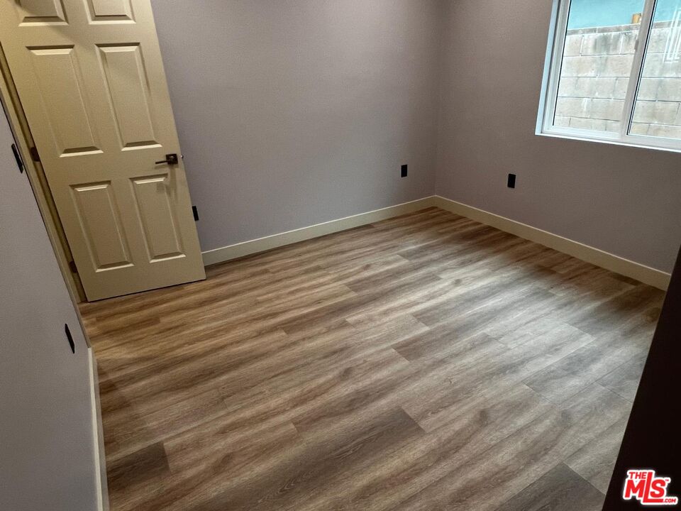 Mission Hills Condo: 15049 Blackhawk Street