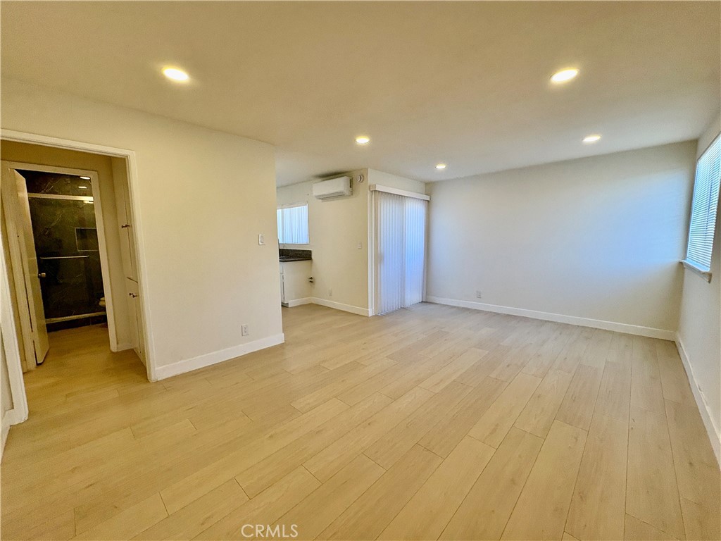 Azusa Condo: 660 East 6th Street