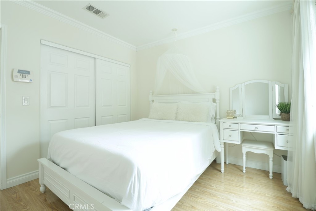 Pasadena Condo: 3457 East Del Mar Boulevard