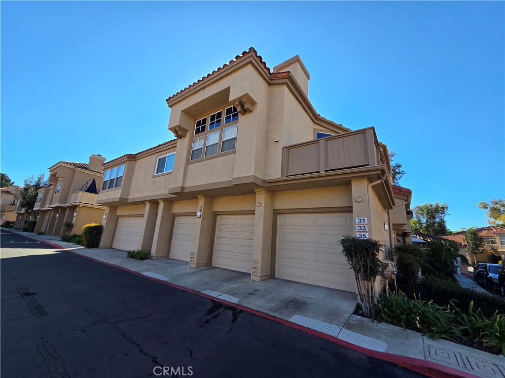 Irvine Condo: 35 Ericson Aisle