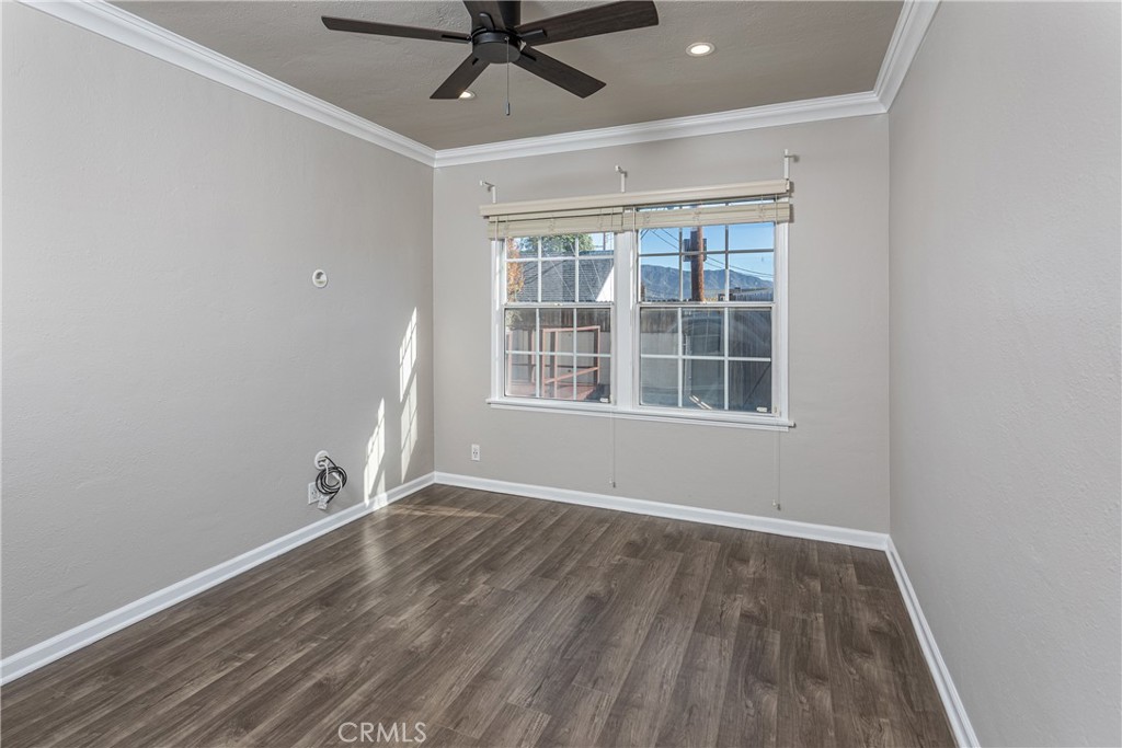 Burbank Condo: 1112 North Myers Street