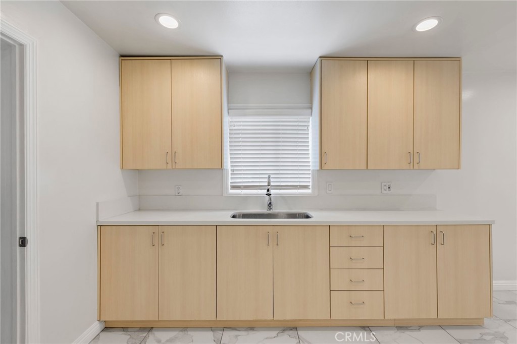 Covina Condo: 2028 East Cienega Avenue