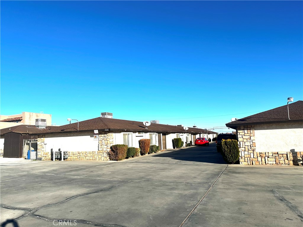 Victorville Condo: 15398 Bear Valley Road