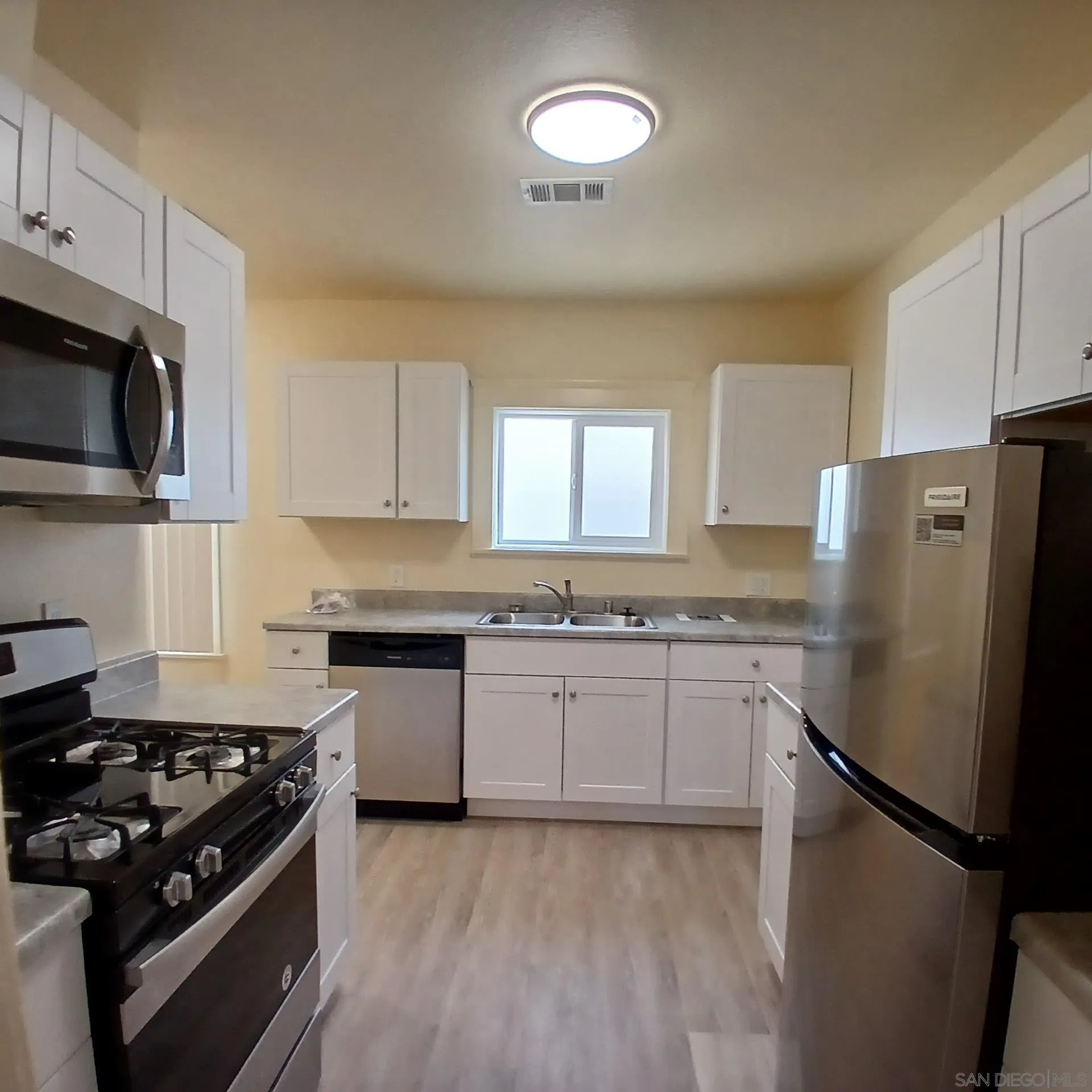 San Diego Condo: 4319 Swift Avenue